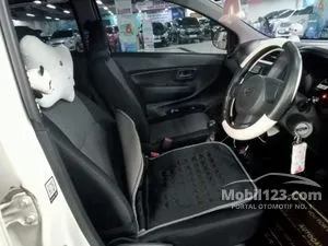 2022 Daihatsu Ayla 1.0 D Hatchback