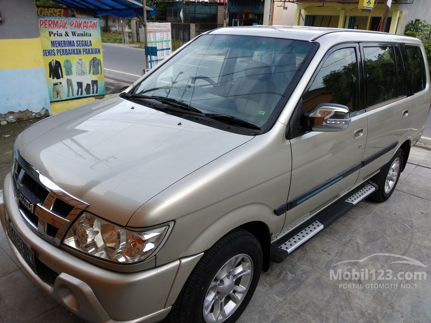 Jual Mobil  Isuzu  Panther  2013 LS 2 5 di Sumatera Utara 