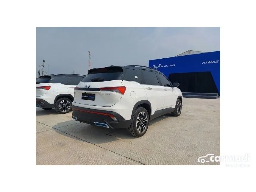 2024 Wuling Almaz RS Hybrid Wagon