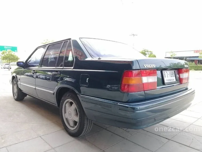1992 Volvo 940 GL Sedan