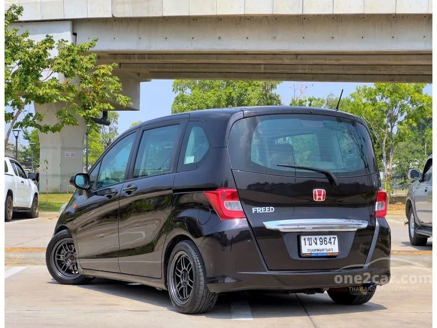 2013 Honda Freed SE Wagon