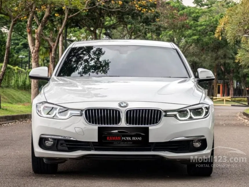 Jual Mobil BMW 320i 2018 Luxury 2.0 di Banten Automatic Sedan Putih Rp ...