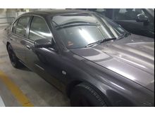 Nissan Cefiro 2.5 V6 by Owner