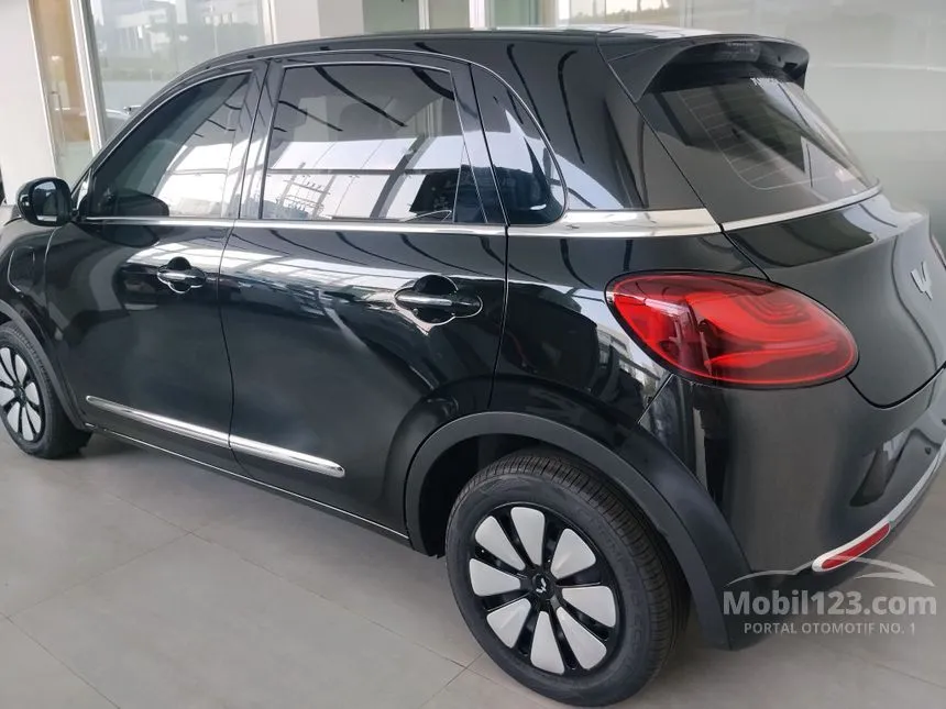2025 Wuling Binguo EV Pro Hatchback