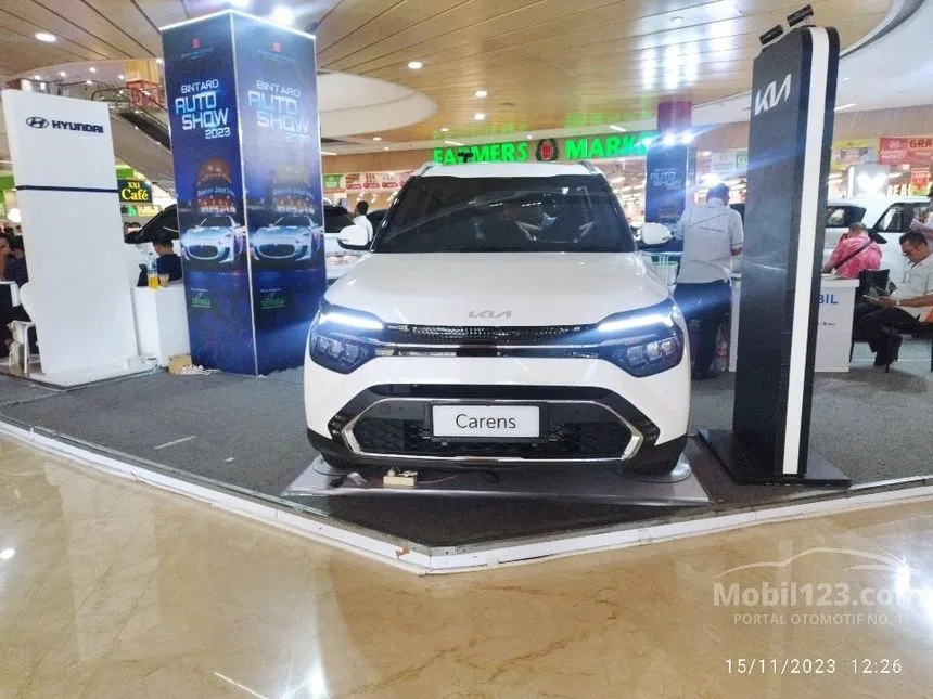 Jual Mobil KIA Carens 2024 Premiere 1.5 di Jawa Barat Automatic MPV Putih Rp 425.000.000