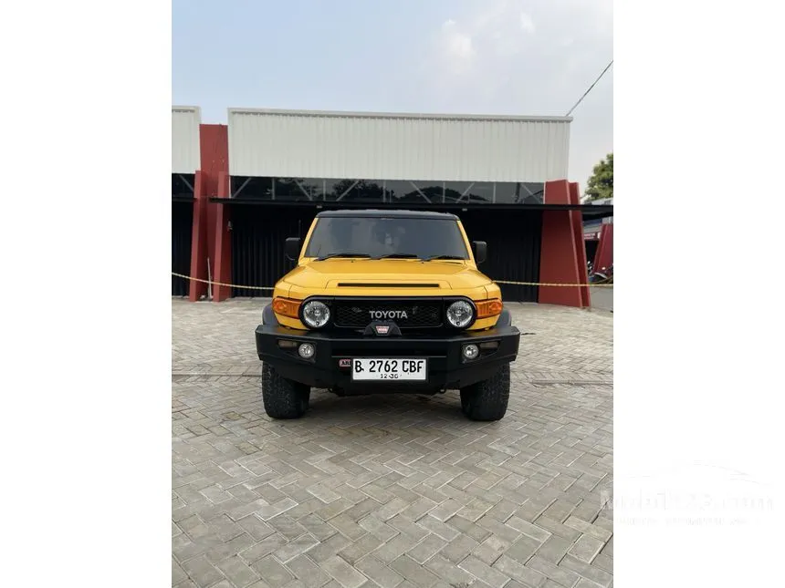 2017 Toyota FJ Cruiser SUV