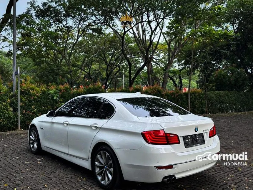 2015 BMW 520d Luxury Sedan