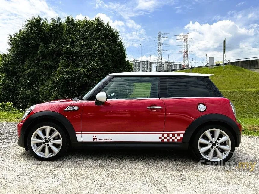 2011 MINI Cooper S Hatchback