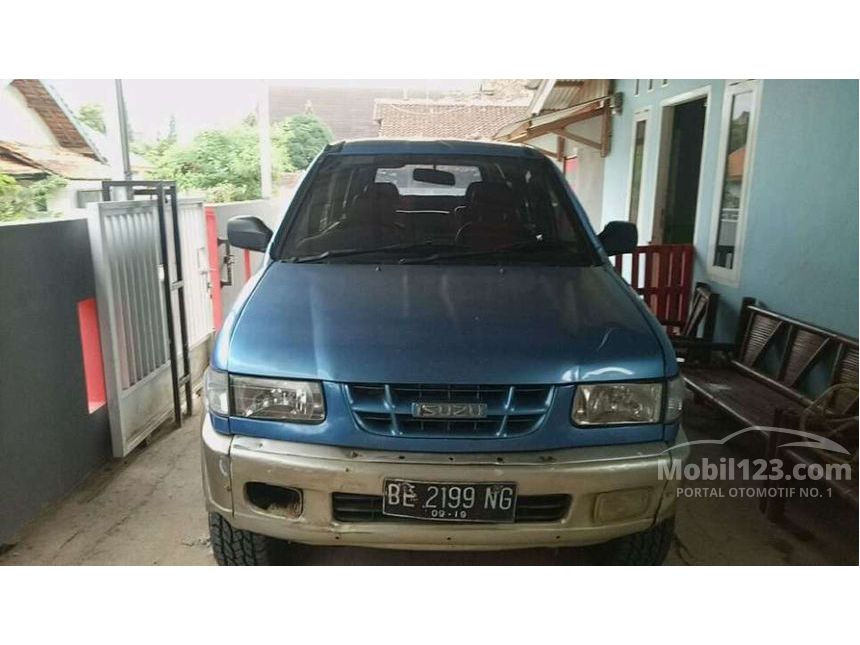 Jual Mobil  Isuzu  Panther  2003 TOURING 2 5 di Lampung  