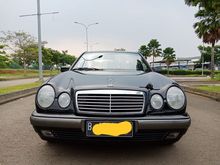 1998 Mercedes-Benz E230 2.3 W210 2.3 Automatic Sedan