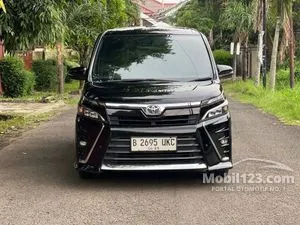 2018 Toyota Voxy 2.0 MPV