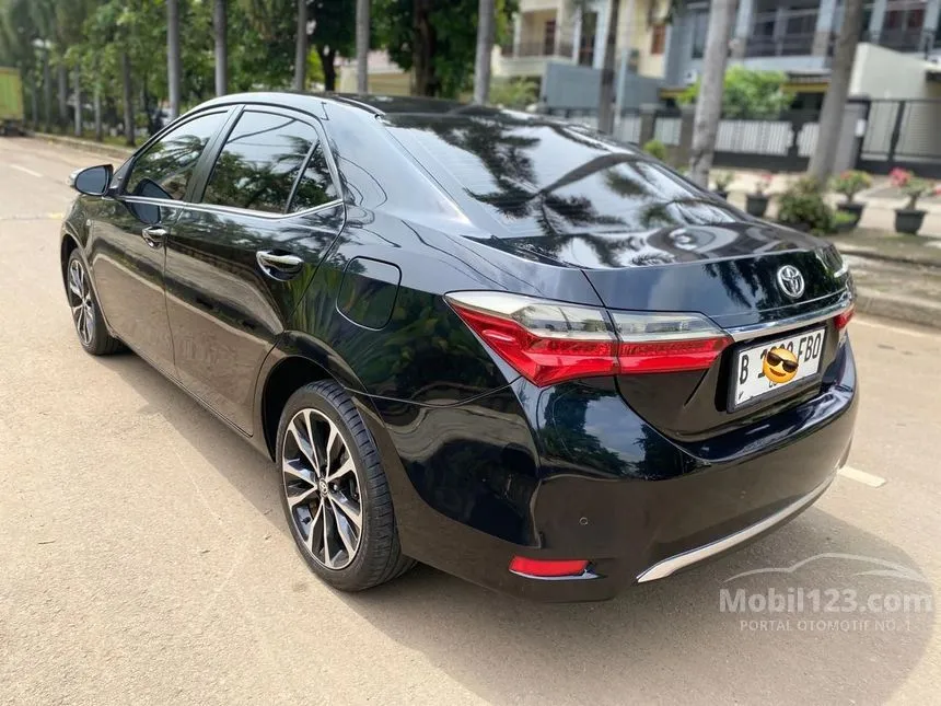 2017 Toyota Corolla Altis V Sedan
