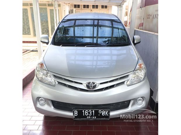  Toyota  Avanza Mobil  bekas dijual di  Jabodetabek Indonesia  