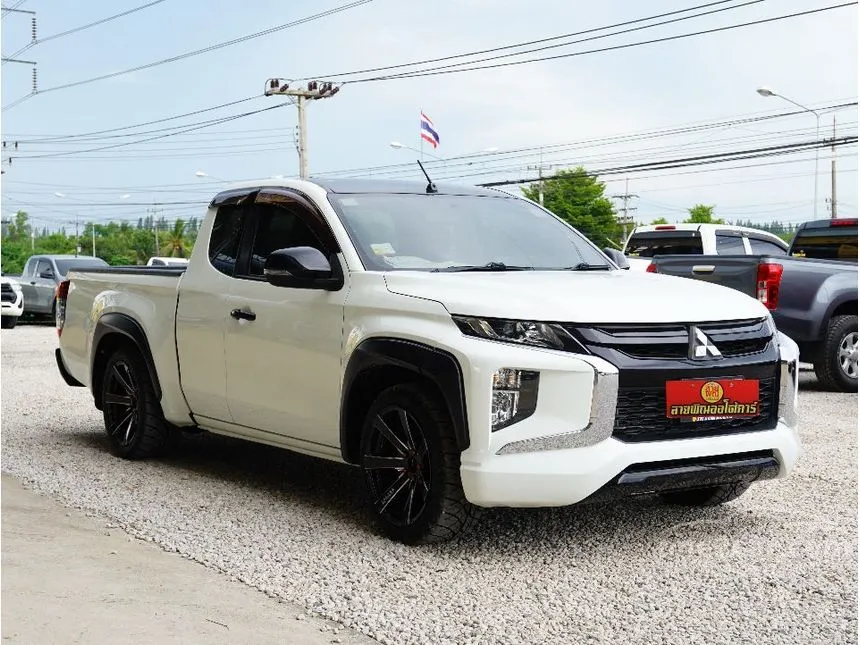 2021 Mitsubishi TRITON GLX Mega Cab Pickup