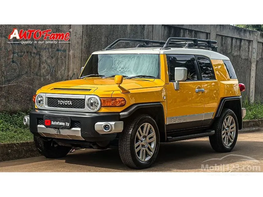 2017 Toyota FJ Cruiser SUV