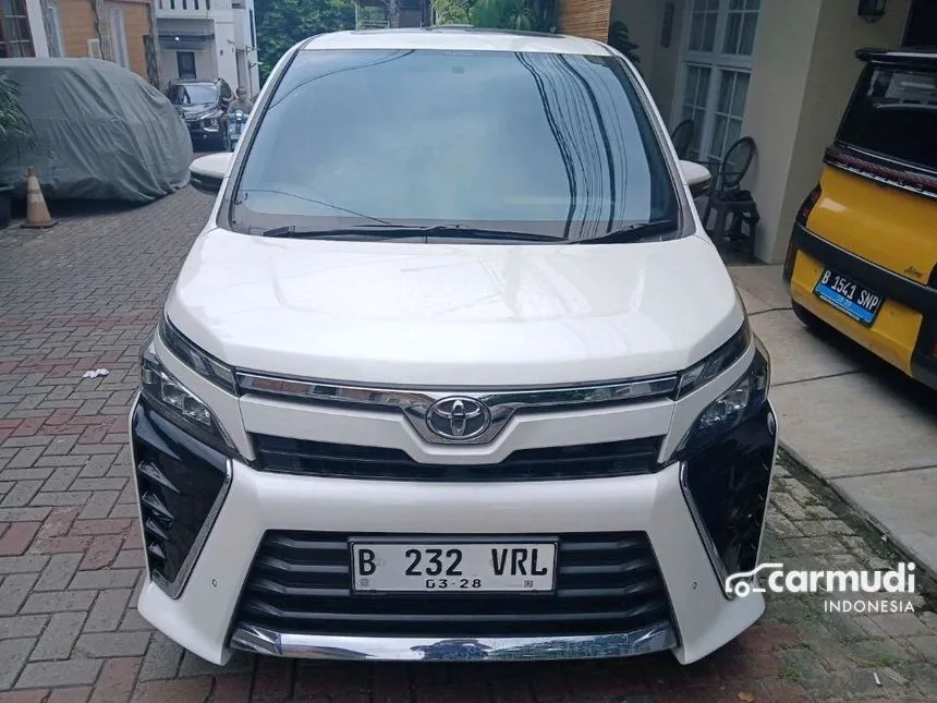 Jual Mobil Toyota Voxy 2017 2.0 di DKI Jakarta Automatic Wagon Putih Rp 325.000.000