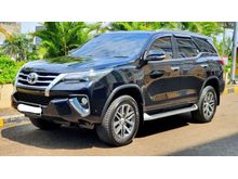2016 Toyota Fortuner 2.4 VRZ SUV hitam dp 99 jt saja