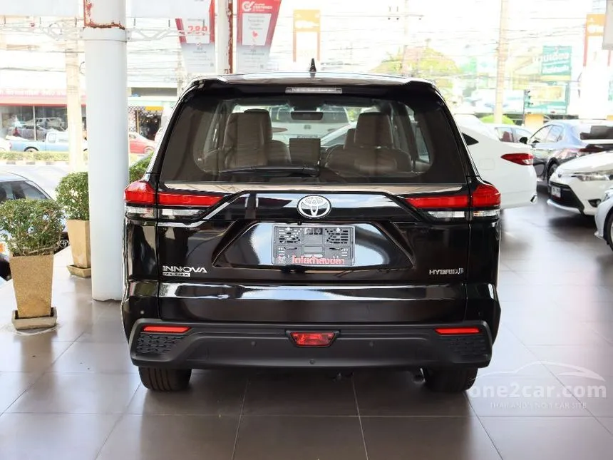 2023 Toyota Innova Zenix HEV Premium Wagon