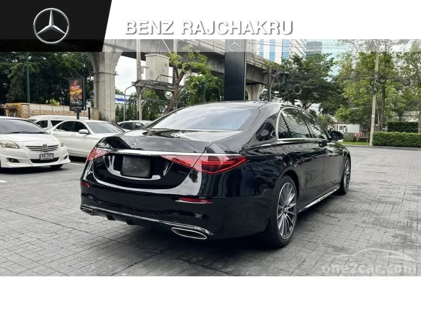 2022 Mercedes-Benz S580 e AMG Premium Sedan