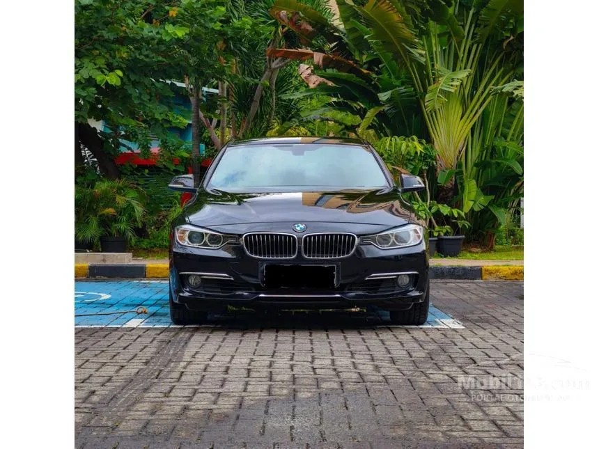 Jual Mobil BMW 320i 2013 Luxury 2.0 di DKI Jakarta Automatic Sedan Hitam Rp 239.000.000