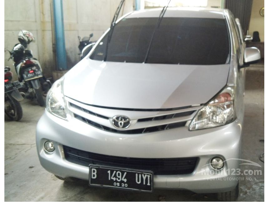 Jual Mobil  Toyota Avanza  2019  E  1 3 di Banten Automatic 