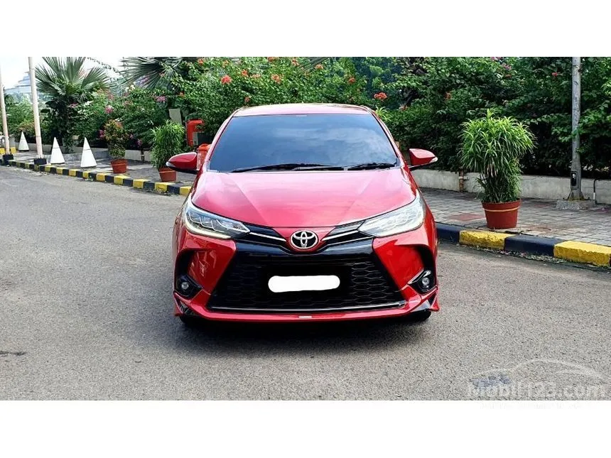 Jual Mobil Toyota Yaris 2021 S GR Sport 1.5 di DKI Jakarta Automatic Hatchback Merah Rp 229.000.000