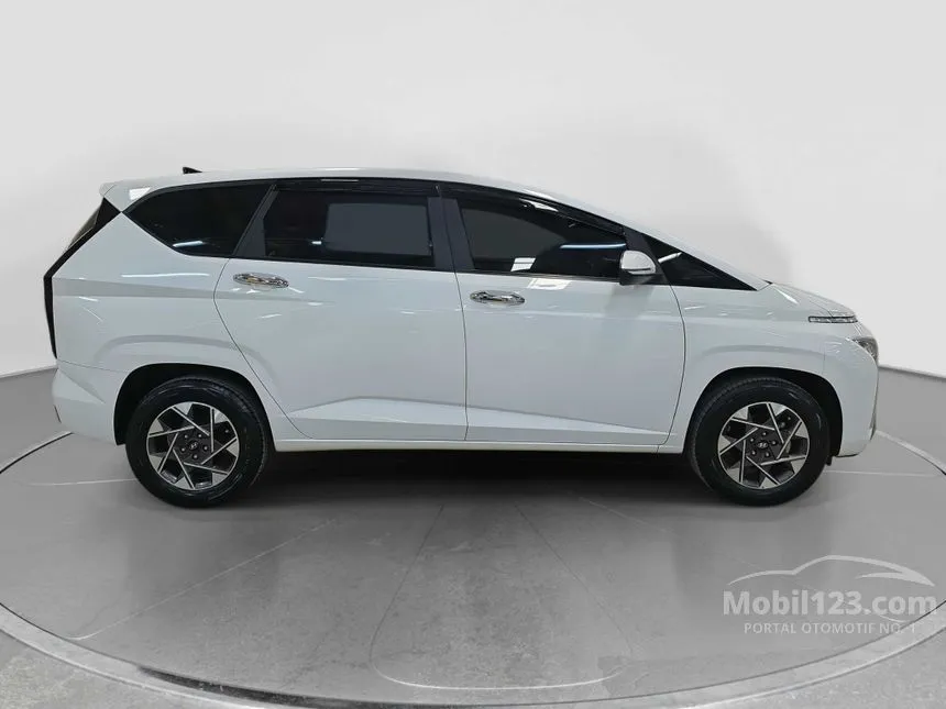 2022 Hyundai Stargazer Prime MPV