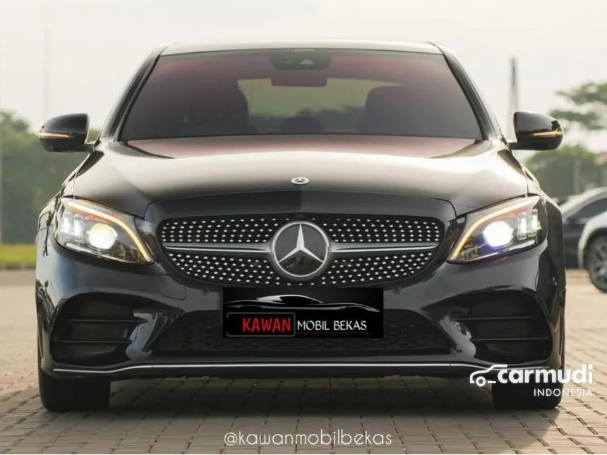 2019 Mercedes-Benz C300 AMG Line Sedan