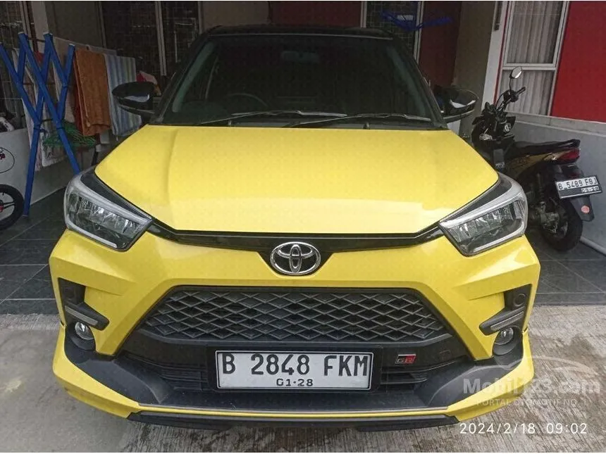 Jual Mobil Toyota Raize 2022 GR Sport 1.0 di Sumatera Selatan Automatic Wagon Kuning Rp 205.000.000