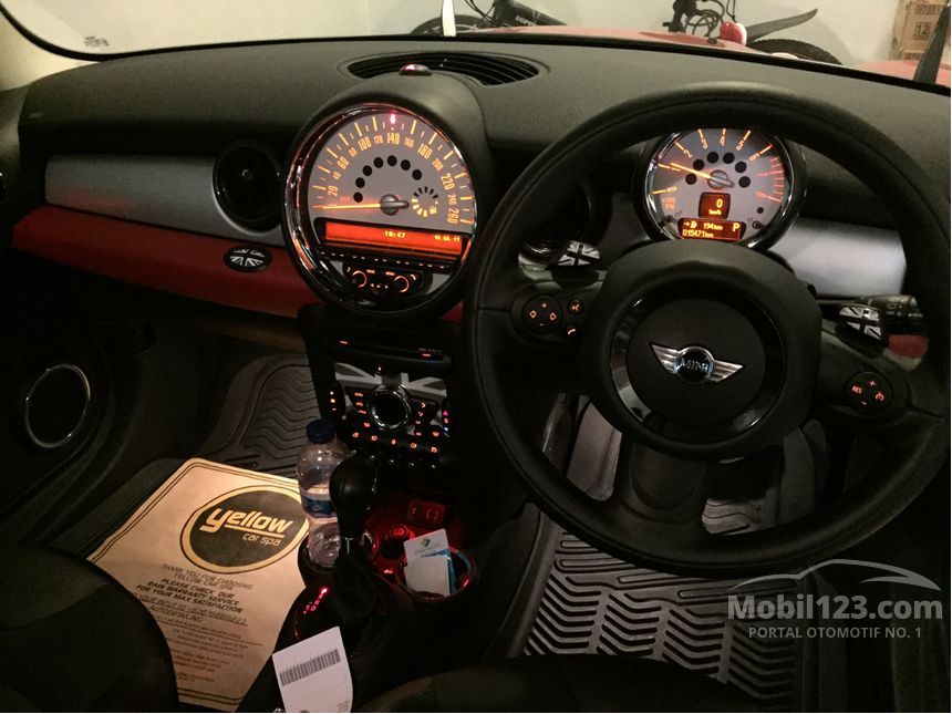 2013 MINI Cooper S Hatchback