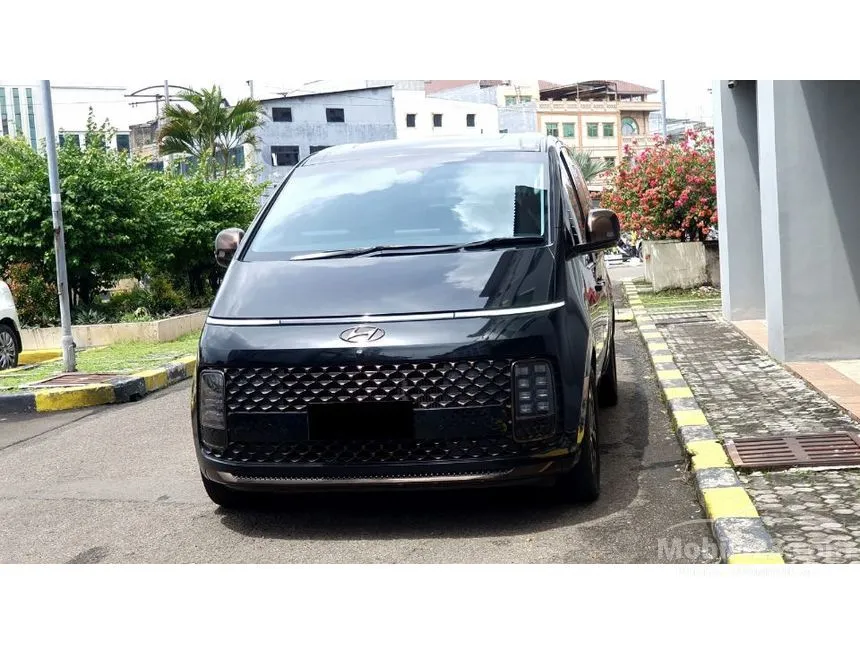2021 Hyundai Staria Signature 7 MPV