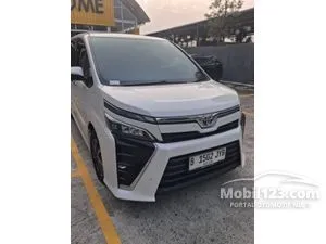 2018 Toyota Voxy 2.0 MPV