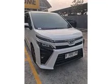 2018 Toyota Voxy 2.0 MPV