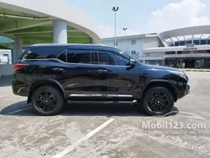 2019 Toyota Fortuner 2.7 SRZ TRD 4X2 SUV