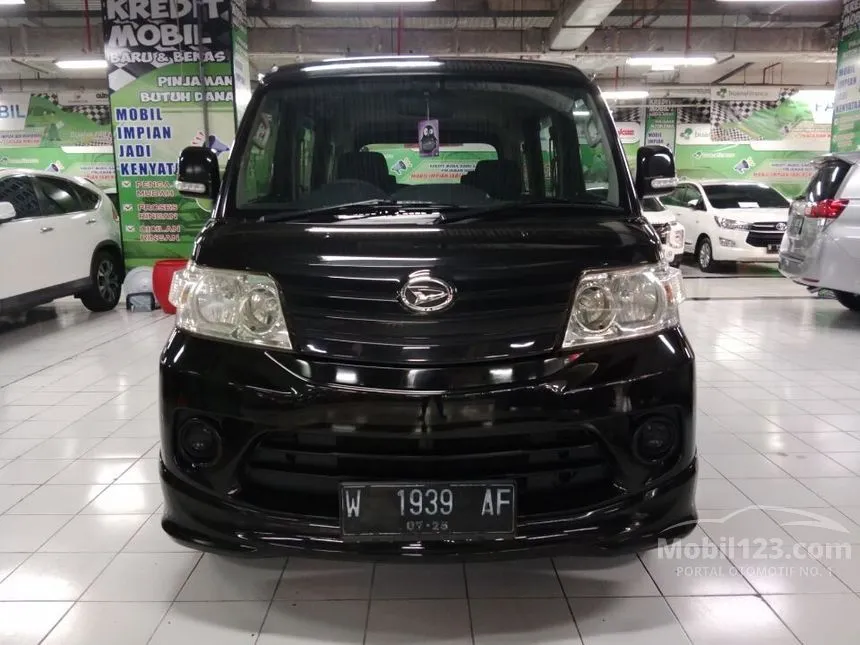 Jual Mobil Daihatsu Luxio 2015 D 1.5 di Jawa Timur Manual MPV Hitam Rp 124.999.999
