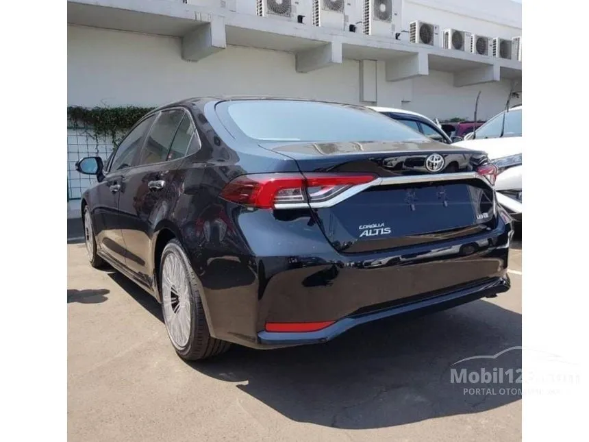 2023 Toyota Corolla Altis V Sedan