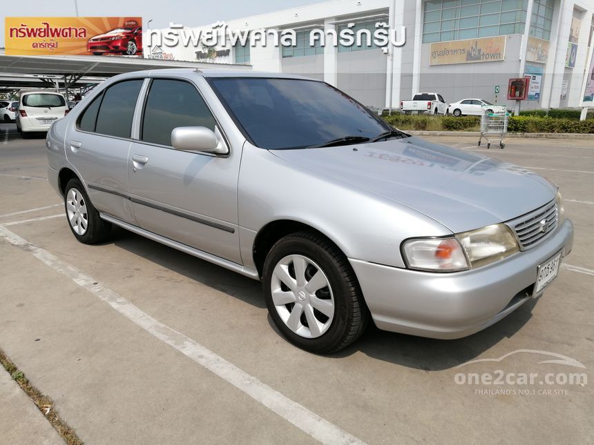 Nissan sunny ex saloon