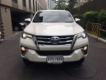 2015 Toyota Fortuner 2.8 (ปี 15-18) V SUV AT