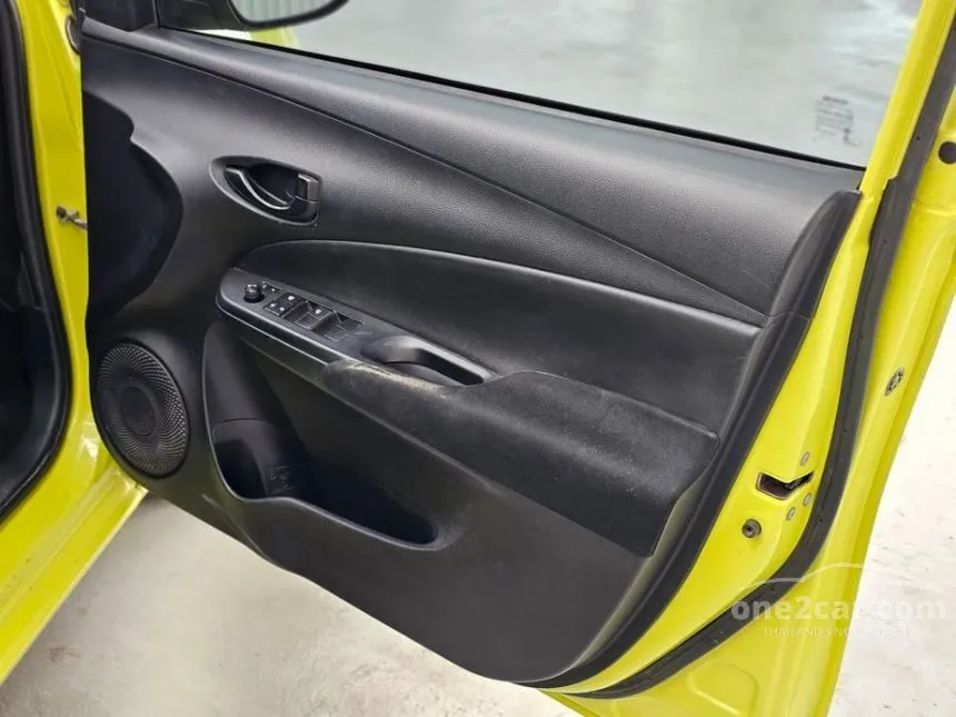 2018 Toyota YARIS E Hatchback