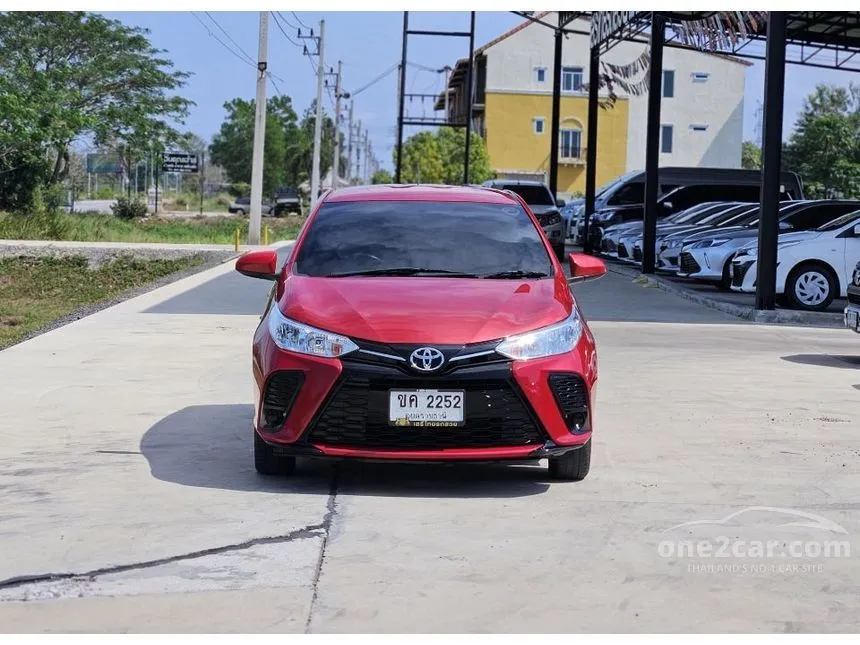 2021 Toyota YARIS Entry Hatchback