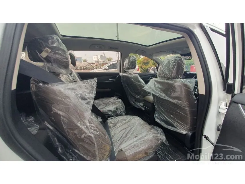 2025 BYD M6 Superior Captain 6 Seater MPV