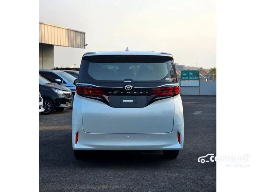 2024 Toyota Alphard HEV MPV