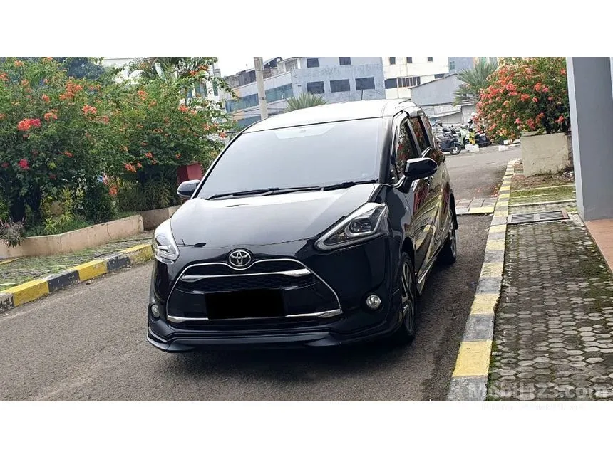 2016 Toyota Sienta Q MPV