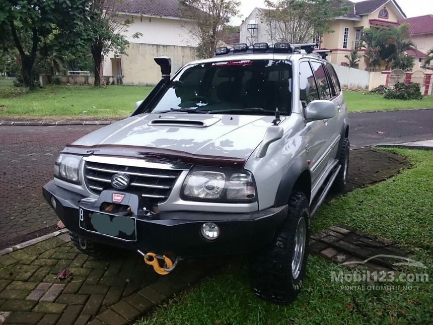 Modifikasi Mobil Escudo 2004 - Arena Modifikasi