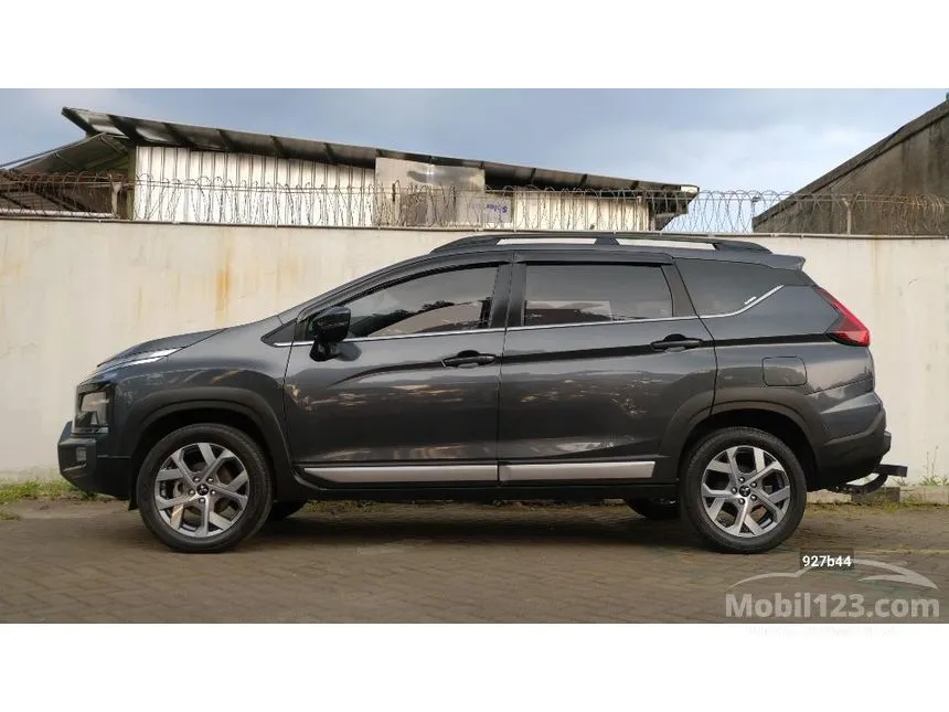 2023 Mitsubishi Xpander Cross Premium MPV
