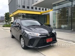 2022 Toyota YARIS 1.2 Entry Hatchback