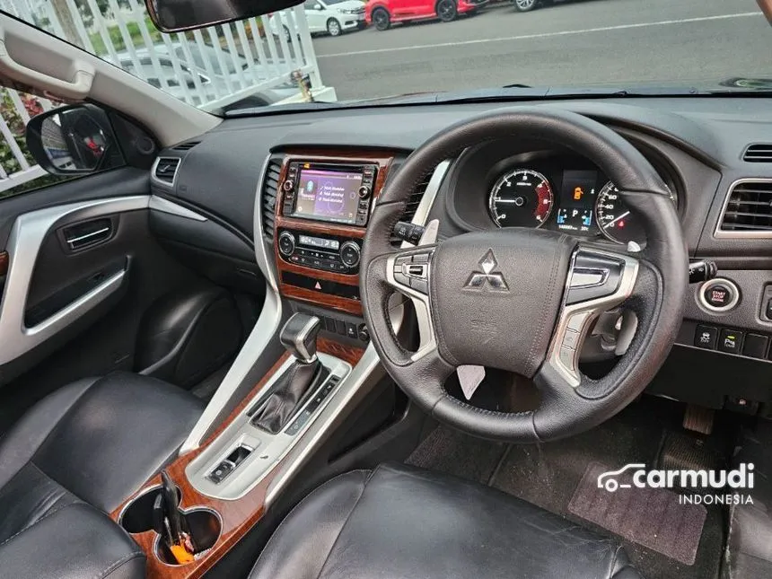 2016 Mitsubishi Pajero Sport Dakar 4X2 SUV