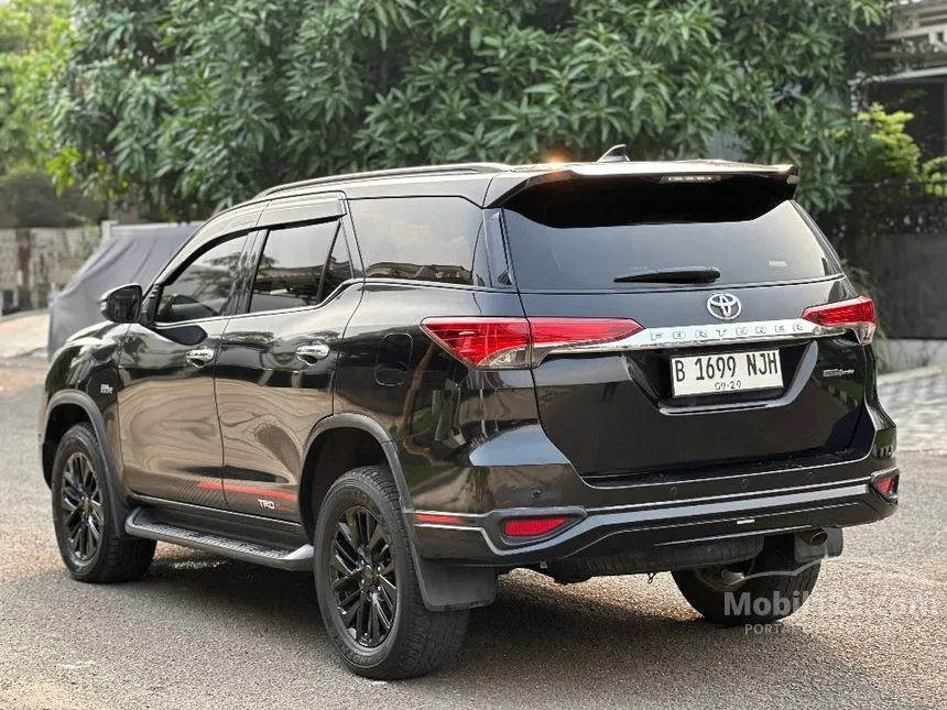 2019 Toyota Fortuner SRZ TRD 4X2 SUV