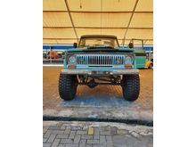1975 Jeep Caravas 4.2 Gladiator Pick Up Bigfoot 4x4 Biru Surabaya