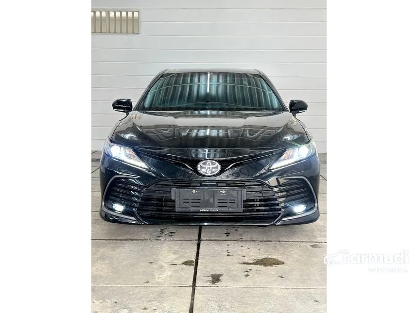 2021 Toyota Camry V Sedan
